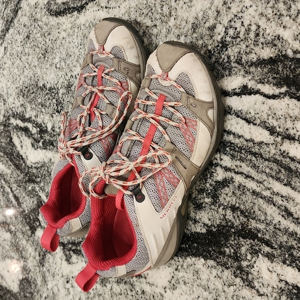 (8.5) Merrell Performance Footwear Athleisure Athletic Outdoors Comfy Support